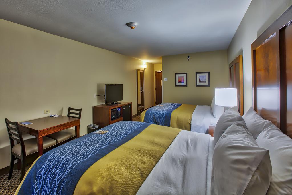 Comfort Inn Edwardsville - St Louis מראה חיצוני תמונה